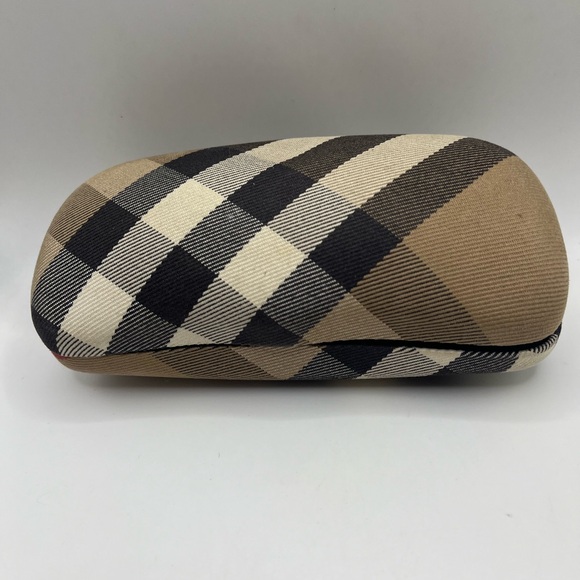 Authentic Burberry Sunglasses with Case & Cloth - Picture 8 of 8